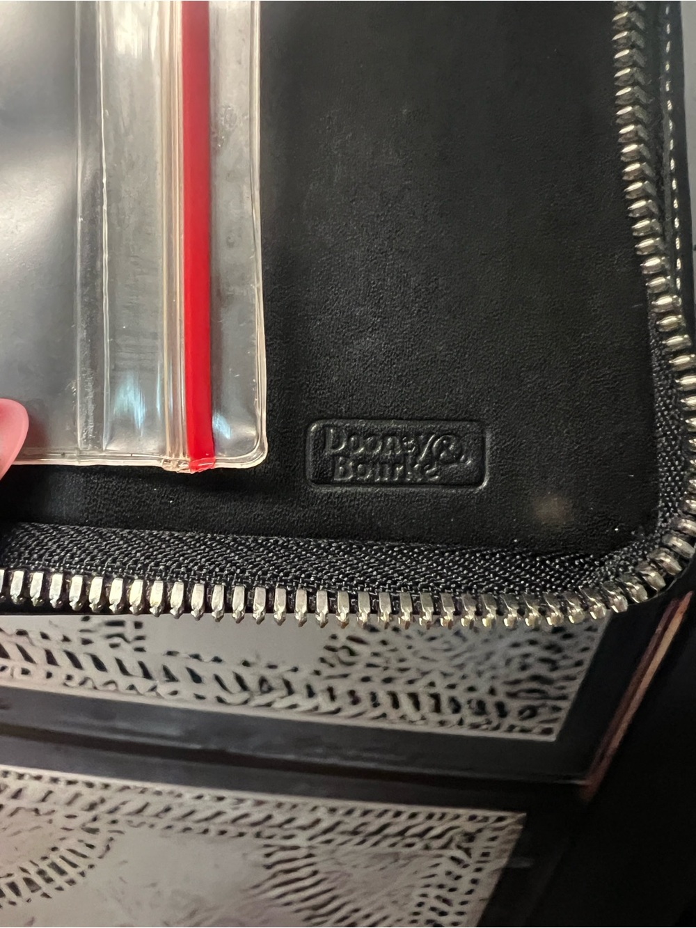 Vintage Dooney & Bourke Black Leather Zip Journal with White Stitching - Picture 4 of 6